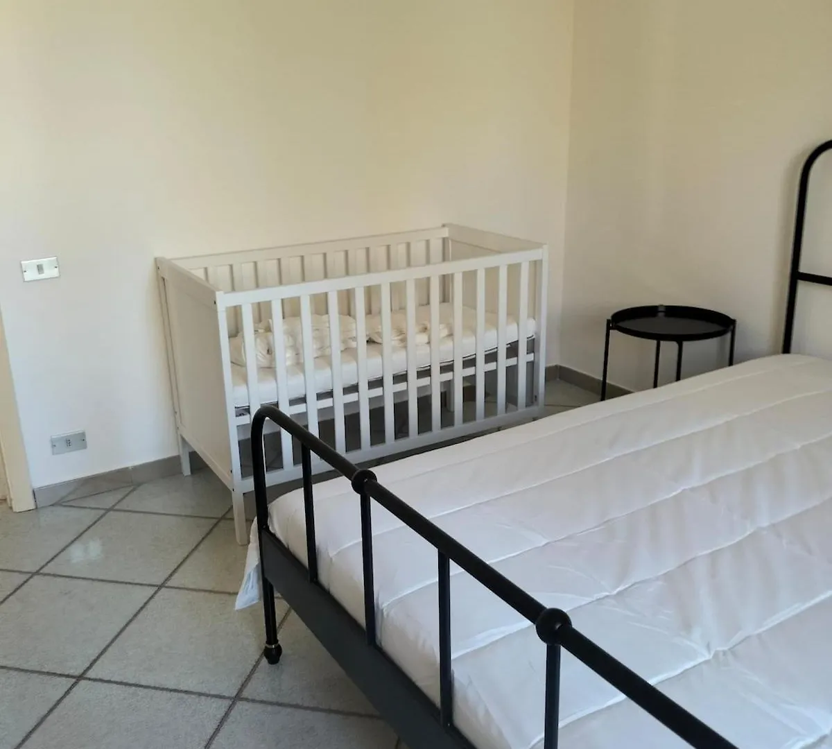 Сasa de vacaciones Townhouse In A Quiet Private Residence Porto Empedocle
